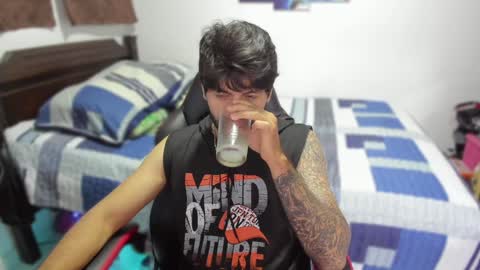 Snapshot of justin_stark1 chatting on January 16, 2025, 11:48 pm Diego online show from January 16, 2025, 11:48 pm