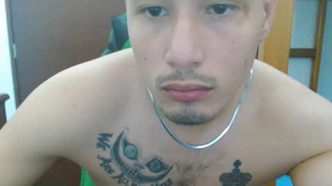 justin_taylor02 online show from December 4, 2025, 2:59 pm