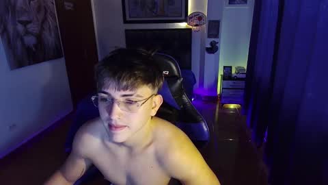 Snapshot of justin_trevor chatting on October 22, 2025, 11:21 am Justin trevor online show from October 22, 2025, 11:21 am