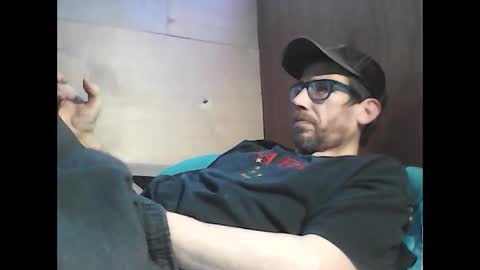 Snapshot of justinjerksit chatting on December 13, 2024, 2:16 pm justinjerksit online show from December 13, 2024, 2:16 pm