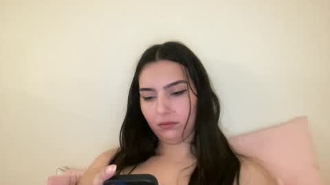 Snapshot of justjessiedirtygirl chatting on January 3, 2025, 4:22 am Jess online show from January 3, 2025, 4:22 am