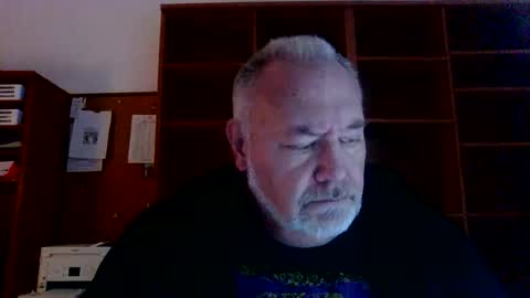 justme196756 online show from October 27, 2025, 6:39 am