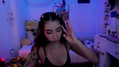 Snapshot of justmia_ chatting on January 22, 2025, 3:09 am Mia online show from January 22, 2025, 3:09 am
