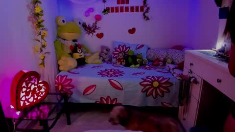 Snapshot of justmia_ chatting on February 17, 2025, 9:41 pm Mia online show from February 17, 2025, 9:41 pm