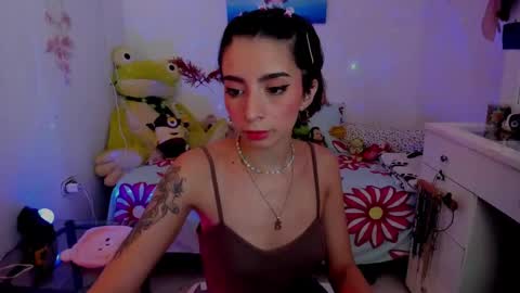 Snapshot of justmia_ chatting on February 26, 2025, 9:37 pm Mia online show from February 26, 2025, 9:37 pm