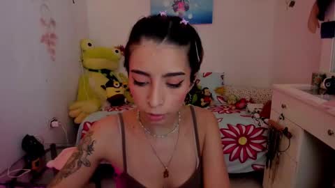 Snapshot of justmia_ chatting on February 27, 2025, 12:43 am Mia online show from February 27, 2025, 12:43 am