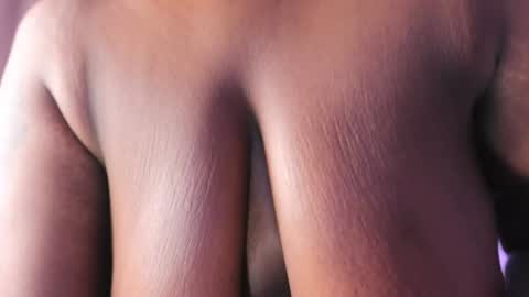 Snapshot of justnala_ chatting on February 4, 2025, 7:07 am Nala online show from February 4, 2025, 7:07 am