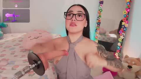 Emy online show from November 13, 2025, 4:00 am