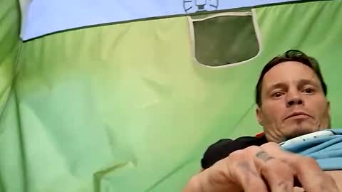 Snapshot of jveillette00p27 chatting on November 8, 2025, 8:29 pm JimmyJams online show from November 8, 2025, 8:29 pm