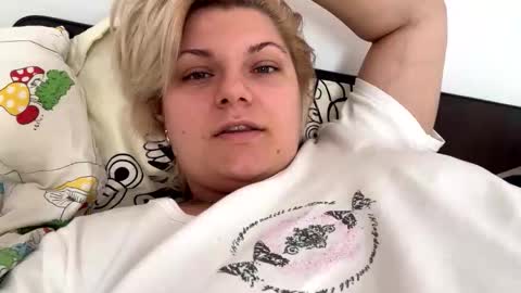 Kaelia and Daniel online show from September 28, 2025, 11:26 am