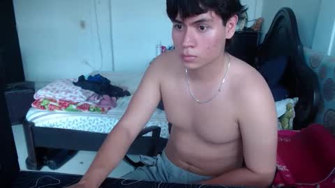 Snapshot of kafer_1022 chatting on November 26, 2025, 8:10 pm kafer online show from November 26, 2025, 8:10 pm