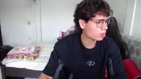 Snapshot of kafer_1022 chatting on November 29, 2025, 7:28 pm kafer online show from November 29, 2025, 7:28 pm