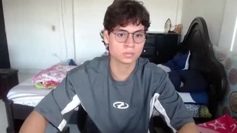 Snapshot of kafer_1022 chatting on December 3, 2025, 6:06 pm kafer online show from December 3, 2025, 6:06 pm