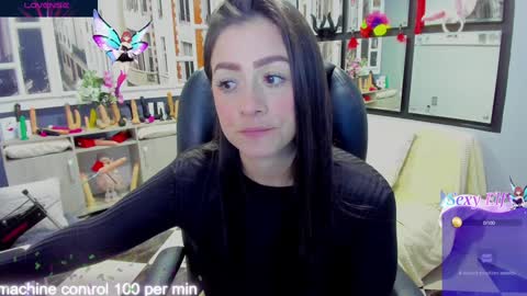 Snapshot of kagomme_h chatting on December 28, 2024, 5:33 am Antonella online show from December 28, 2024, 5:33 am