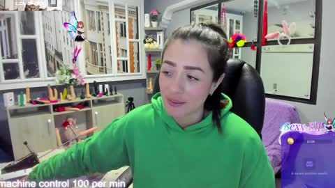 Snapshot of kagomme_h chatting on January 14, 2025, 4:36 am Antonella online show from January 14, 2025, 4:36 am