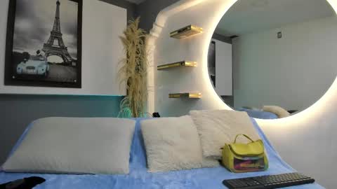 Snapshot of kagomme_h chatting on September 20, 2025, 10:05 am Antonella online show from September 20, 2025, 10:05 am