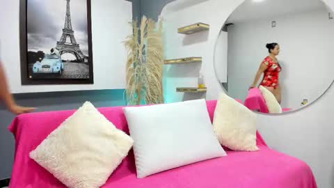 Snapshot of kagomme_h chatting on October 18, 2025, 9:32 am Antonella online show from October 18, 2025, 9:32 am