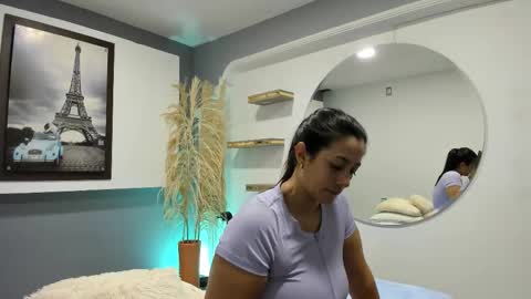 Snapshot of kagomme_h chatting on October 22, 2025, 9:31 am Antonella online show from October 22, 2025, 9:31 am