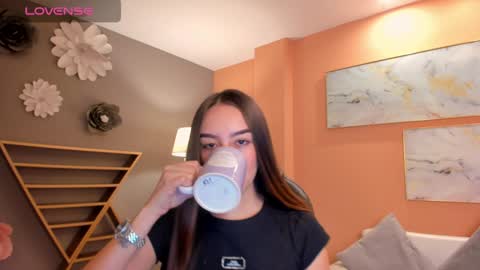 Kaia Ferreira online show from January 27, 2025, 12:05 pm