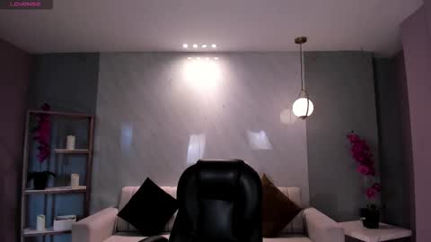 Kaia Ferreira online show from November 5, 2025, 12:27 pm