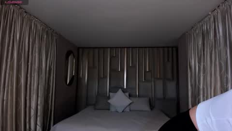 Kaia Ferreira online show from November 9, 2025, 12:36 pm