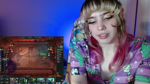 Snapshot of kairilovescumm chatting on December 8, 2024, 4:25 am Kairi online show from December 8, 2024, 4:25 am