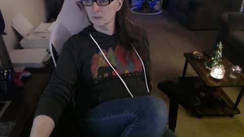 Camprincess331 online show from December 4, 2025, 2:54 am