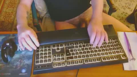 Leon online show from December 29, 2024, 6:16 pm