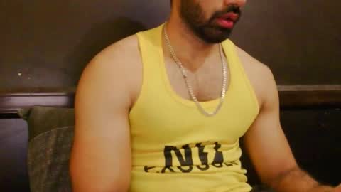 Vicky online show from October 7, 2025, 3:42 pm