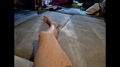 Snapshot of kalendr chatting on December 14, 2025, 8:52 am Kalendr online show from December 14, 2025, 8:52 am