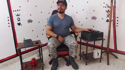 Snapshot of kalethbigdick88 chatting on October 3, 2025, 8:55 am Kaleth online show from October 3, 2025, 8:55 am