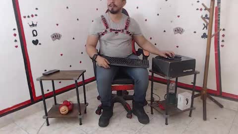 Snapshot of kalethbigdick88 chatting on October 5, 2025, 12:09 am Kaleth online show from October 5, 2025, 12:09 am