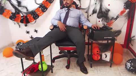 Snapshot of kalethbigdick88 chatting on October 24, 2025, 8:05 pm Kaleth online show from October 24, 2025, 8:05 pm