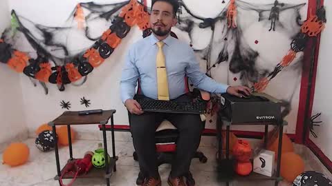 Snapshot of kalethbigdick88 chatting on October 29, 2025, 8:27 am Kaleth online show from October 29, 2025, 8:27 am