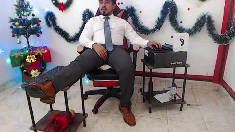 Snapshot of kalethbigdick88 chatting on November 24, 2025, 4:23 am Kaleth online show from November 24, 2025, 4:23 am