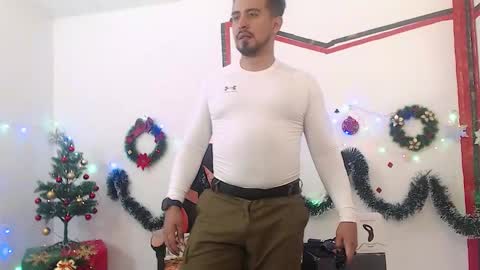 Snapshot of kalethbigdick88 chatting on December 4, 2025, 5:54 pm Kaleth online show from December 4, 2025, 5:54 pm