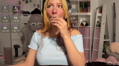 Snapshot of kalina_kittie chatting on October 18, 2025, 9:26 pm Kalina Kittie online show from October 18, 2025, 9:26 pm