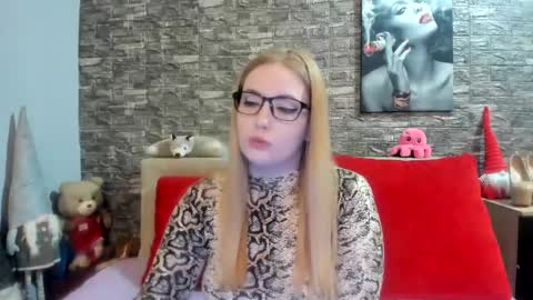 kalindahot online show from February 8, 2025, 7:05 pm