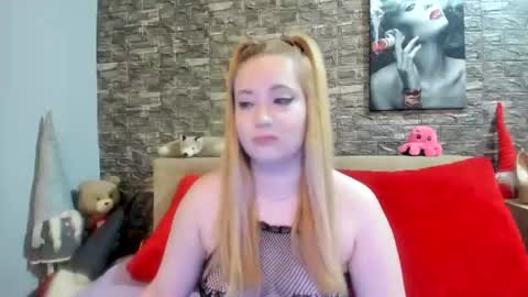 kalindahot online show from February 14, 2025, 7:23 pm