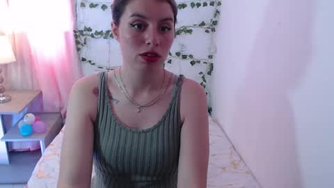 Snapshot of kamilew chatting on September 25, 2025, 6:11 pm kamilew online show from September 25, 2025, 6:11 pm