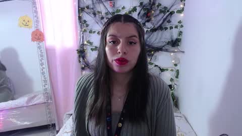 Snapshot of kamilew chatting on October 22, 2025, 12:16 pm kamilew online show from October 22, 2025, 12:16 pm