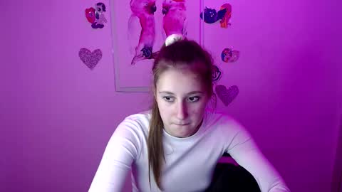 Snapshot of kamilla_love_ chatting on September 27, 2025, 9:25 am kamilla_love_ online show from September 27, 2025, 9:25 am
