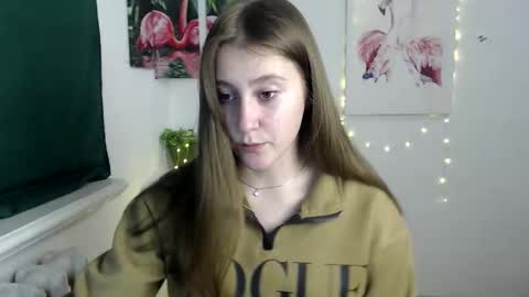 kamilla_love_ online show from November 14, 2025, 12:04 pm