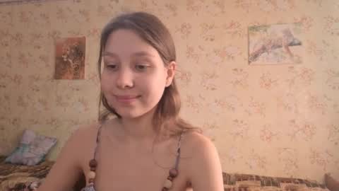 Mari  Simmons online show from October 20, 2025, 7:20 am