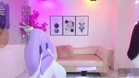 Kaori online show from November 26, 2025, 12:50 pm