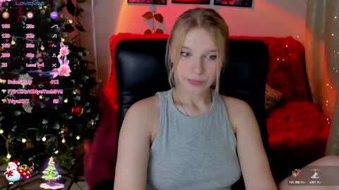 Snapshot of karambamoon chatting on December 20, 2024, 8:34 pm Lera online show from December 20, 2024, 8:34 pm