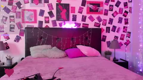 Snapshot of karambamoon chatting on March 2, 2025, 1:04 am Lera online show from March 2, 2025, 1:04 am