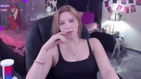 Snapshot of karambamoon chatting on October 4, 2025, 9:46 pm Lera online show from October 4, 2025, 9:46 pm