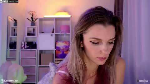 Julia online show from October 2, 2025, 11:56 pm