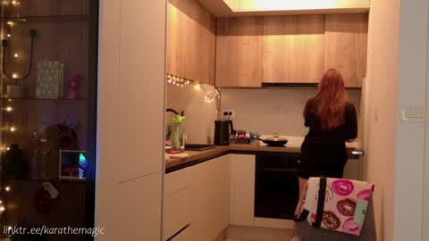 Snapshot of karathemagic chatting on January 29, 2025, 9:55 am I am here around 5am GMT karathemagic online show from January 29, 2025, 9:55 am